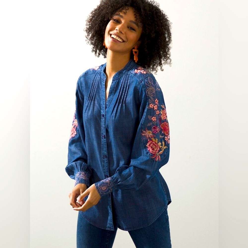 Chicos Women’s Blue Denim Touch of Cool Embroidered Button Down Blouse
